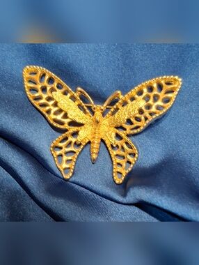 Sarah Coventry Vintage Gold Butterfly Brooch - Elegant Women's Jewelry